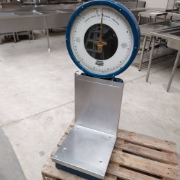 Avery Berkel weighing scale